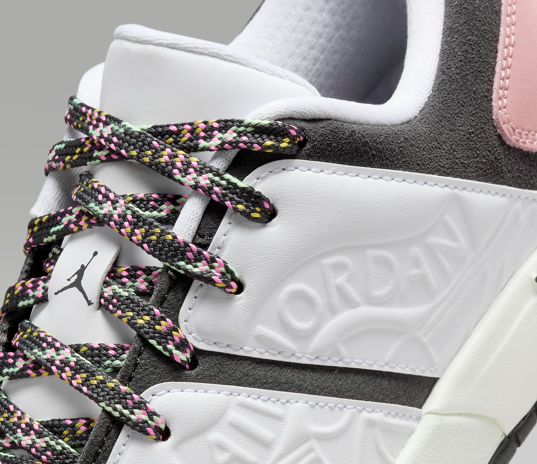 Alternative view of Giày Nike Air Jordan Nu Retro 1 Low 'White Red Stardust' FJ5734-101