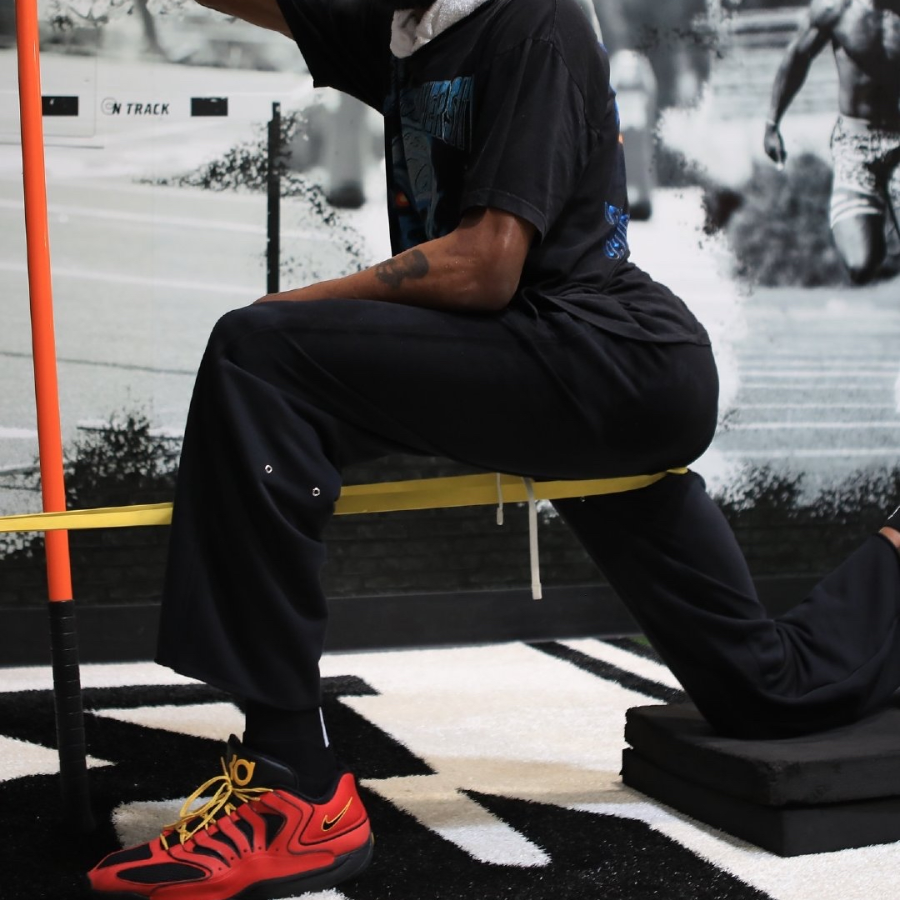 Alternative view of Giày Nike KD 18 'Air Bakin' HV1992-600