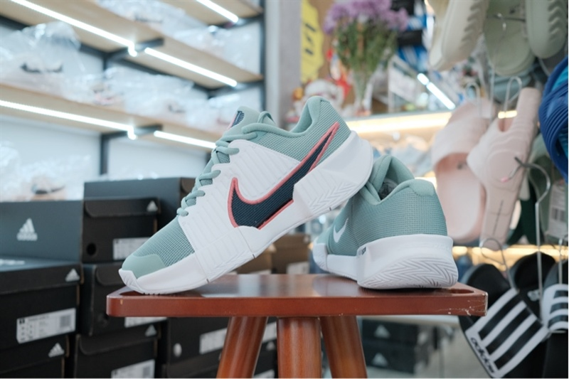 Alternative view of Giày Nike GP Challenge Pro 'Cannon White' FB3145-004