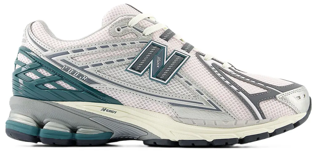 Giày New Balance 1906R 'Silver Metallic' M1906RET