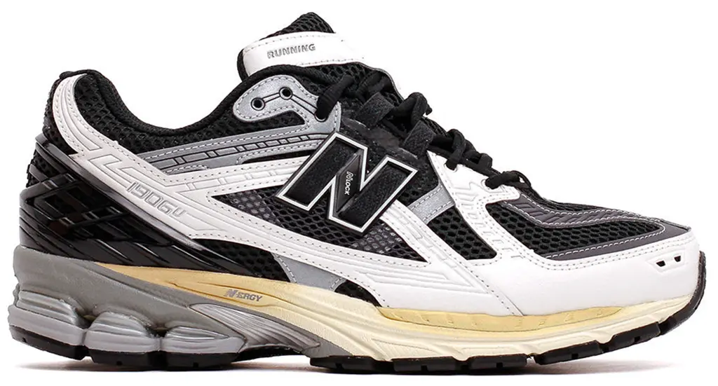 Giày New Balance 1906U 'Black Sea Salt Magnet' U1906NC