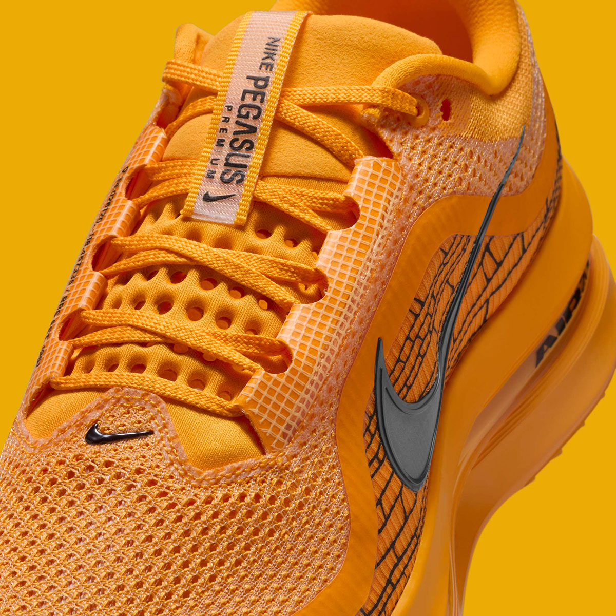 Alternative view of Giày Nike Pegasus Premium LV8 'Mayfly' IH3256-700