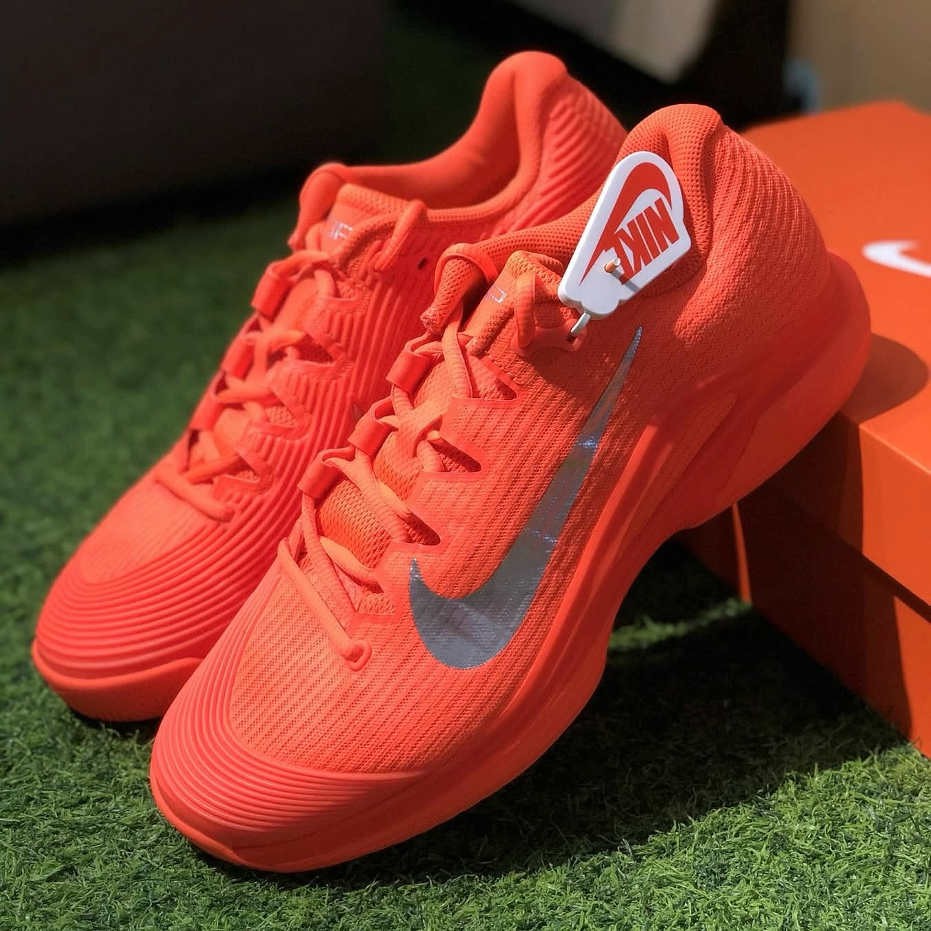 Alternative view of Giày Nike Vapor 12 Premium 'Hyper Crimson' HQ2599-801