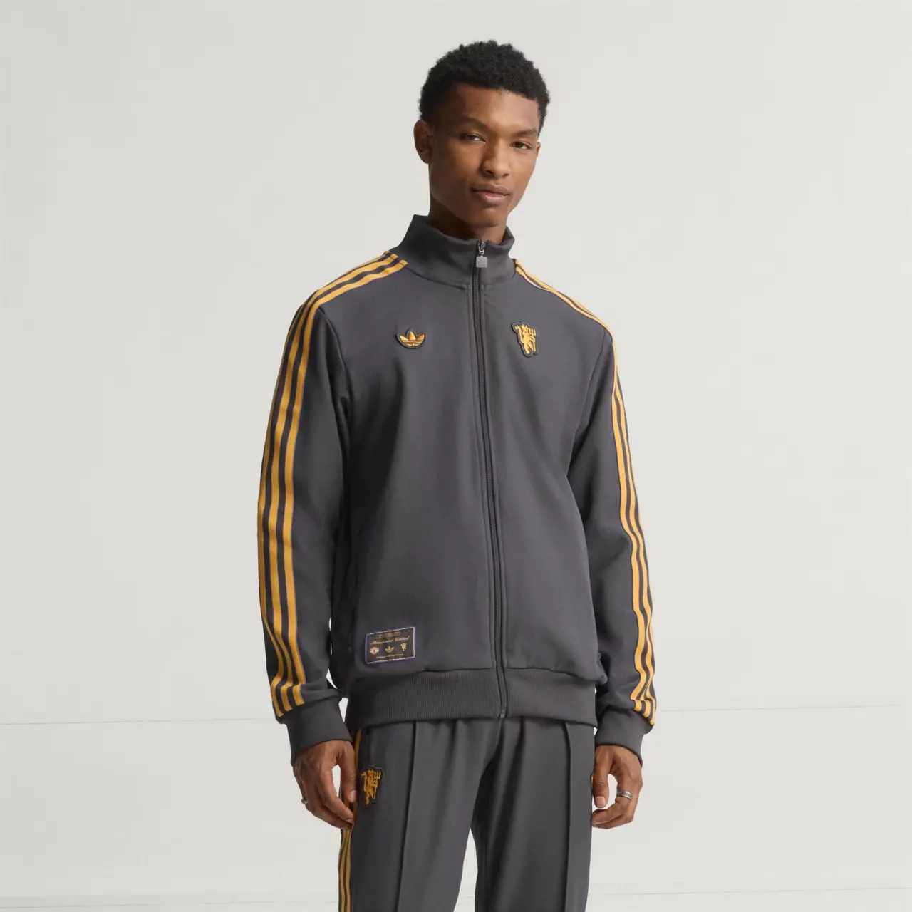 Alternative view of Áo Adidas Manchester United 'Grey' JN2816