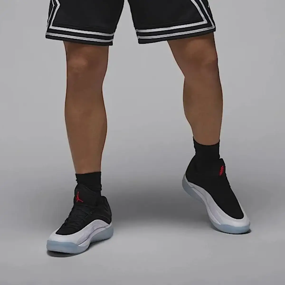 Alternative view of Giày Nike Air Jordan Zion 4 'Black White Crimson' FD0591-100