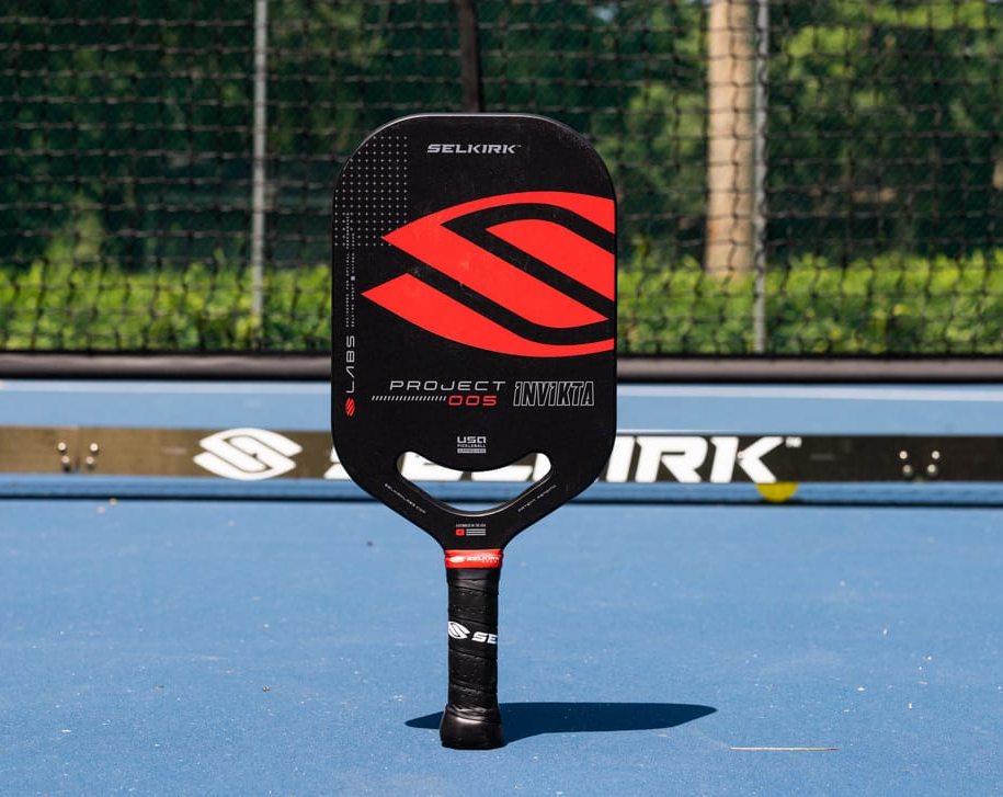 Alternative view of Vợt Pickleball Selkirk LABS Project 005 Invikta 16mm 'Black Red'