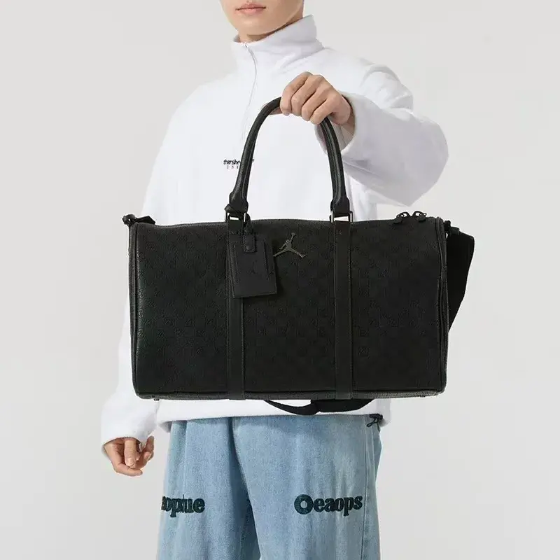 Alternative view of Túi Nike Jordan Monogram Duffle Bag 'Black' HV2856-010