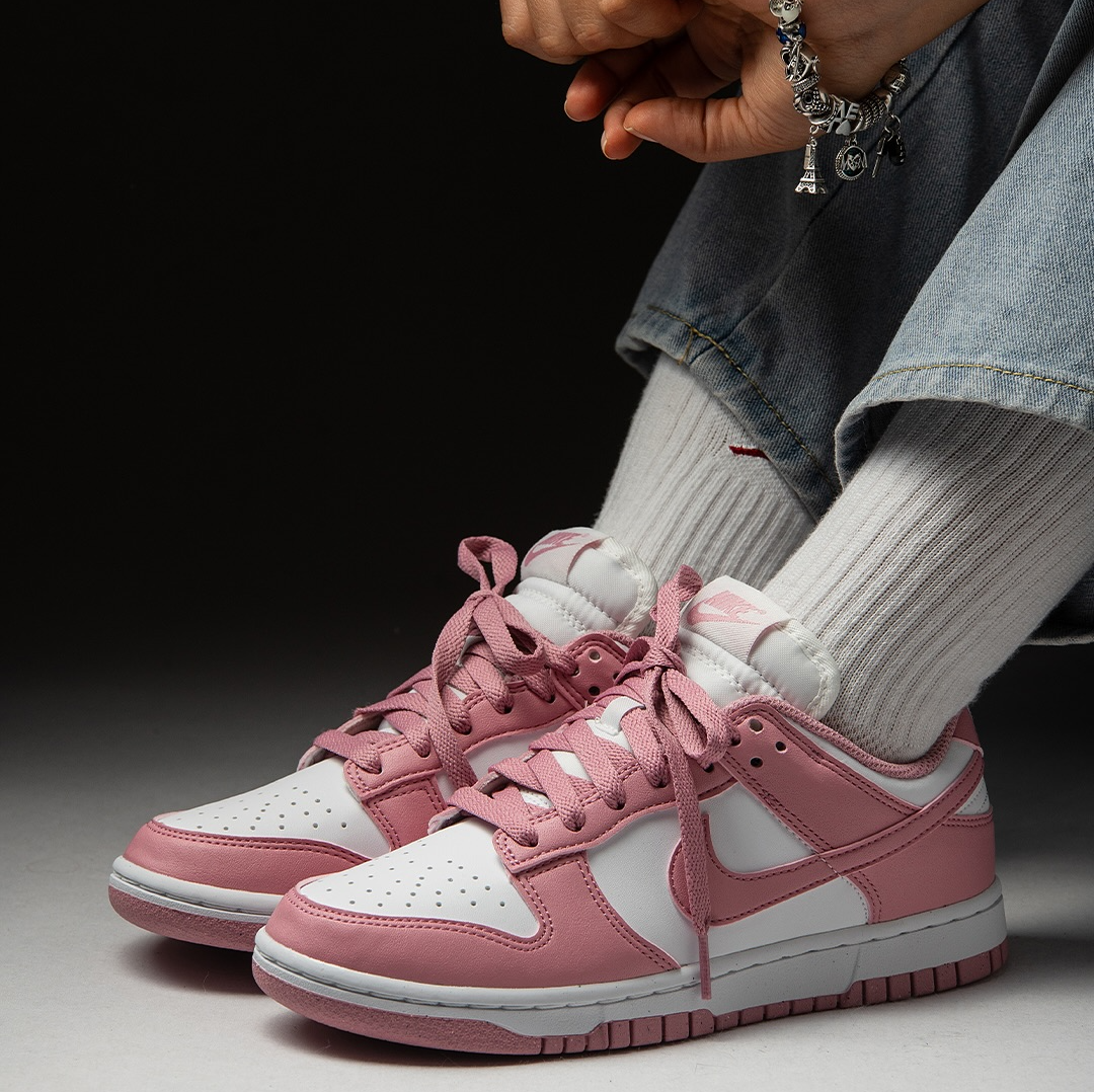 Alternative view of Giày Nike Dunk Low 'Next Nature Elemental Pink' DD1873-112