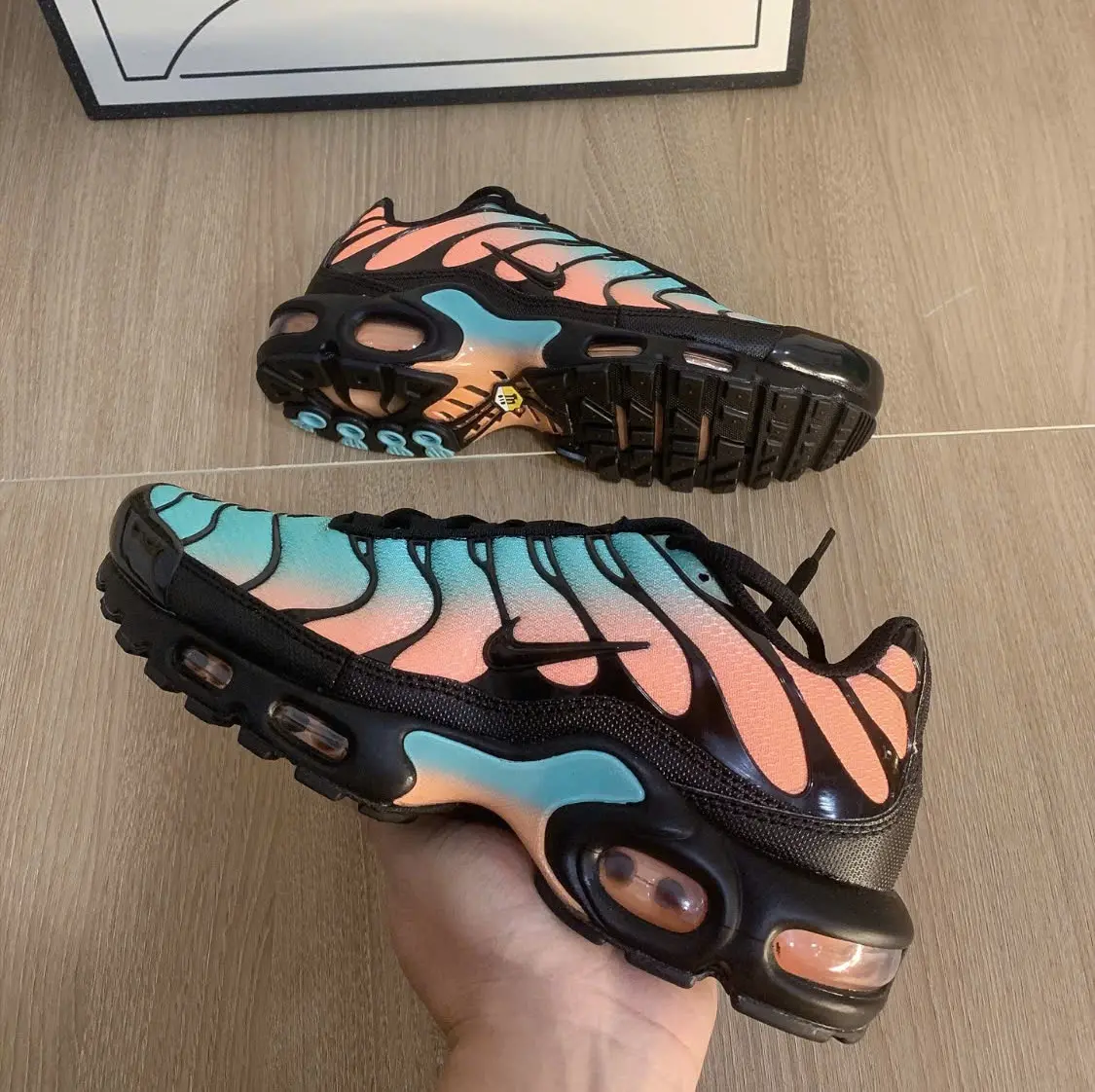 Alternative view of Giày Nike Air Max Plus 'South Beach' DM0032-022