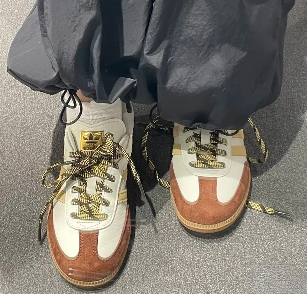 Alternative view of Giày Adidas Originals Samba Casual 'Brown White' KI8887