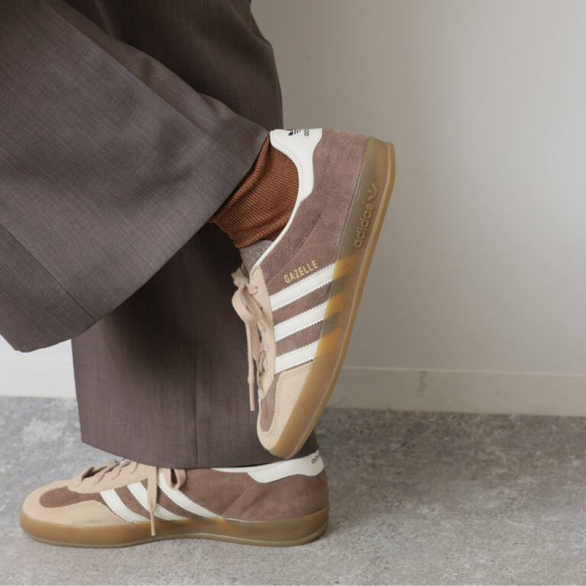 Alternative view of Giày Adidas Gazelle Indoor ‘Earth Strata Cloud White’ IF9646
