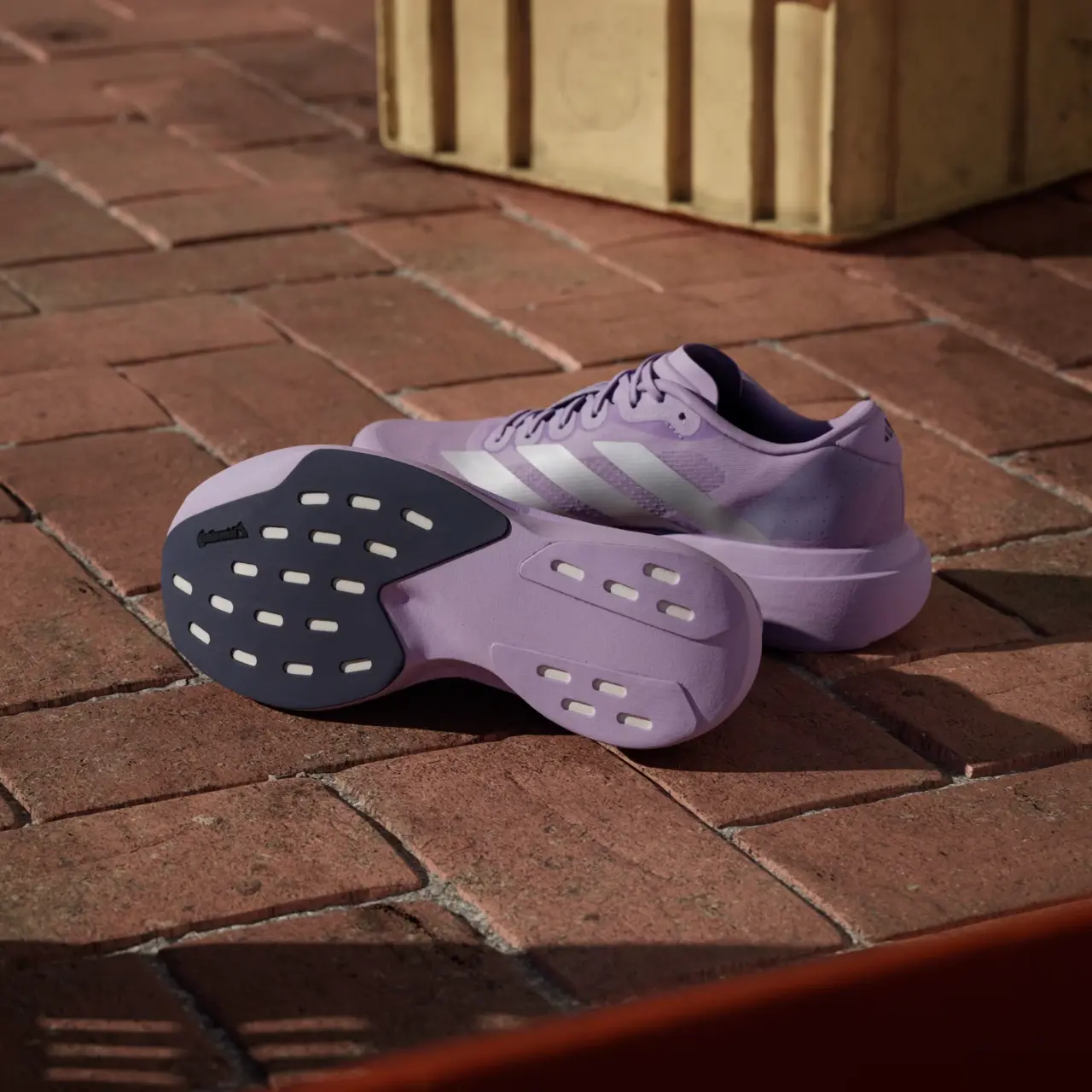 Alternative view of Giày Adidas Adizero EVO SL 'Powder Plum' JS4447