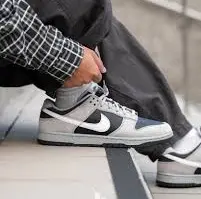 Alternative view of Giày Nike Dunk Low 'Light Smoke Grey' HV2532-001