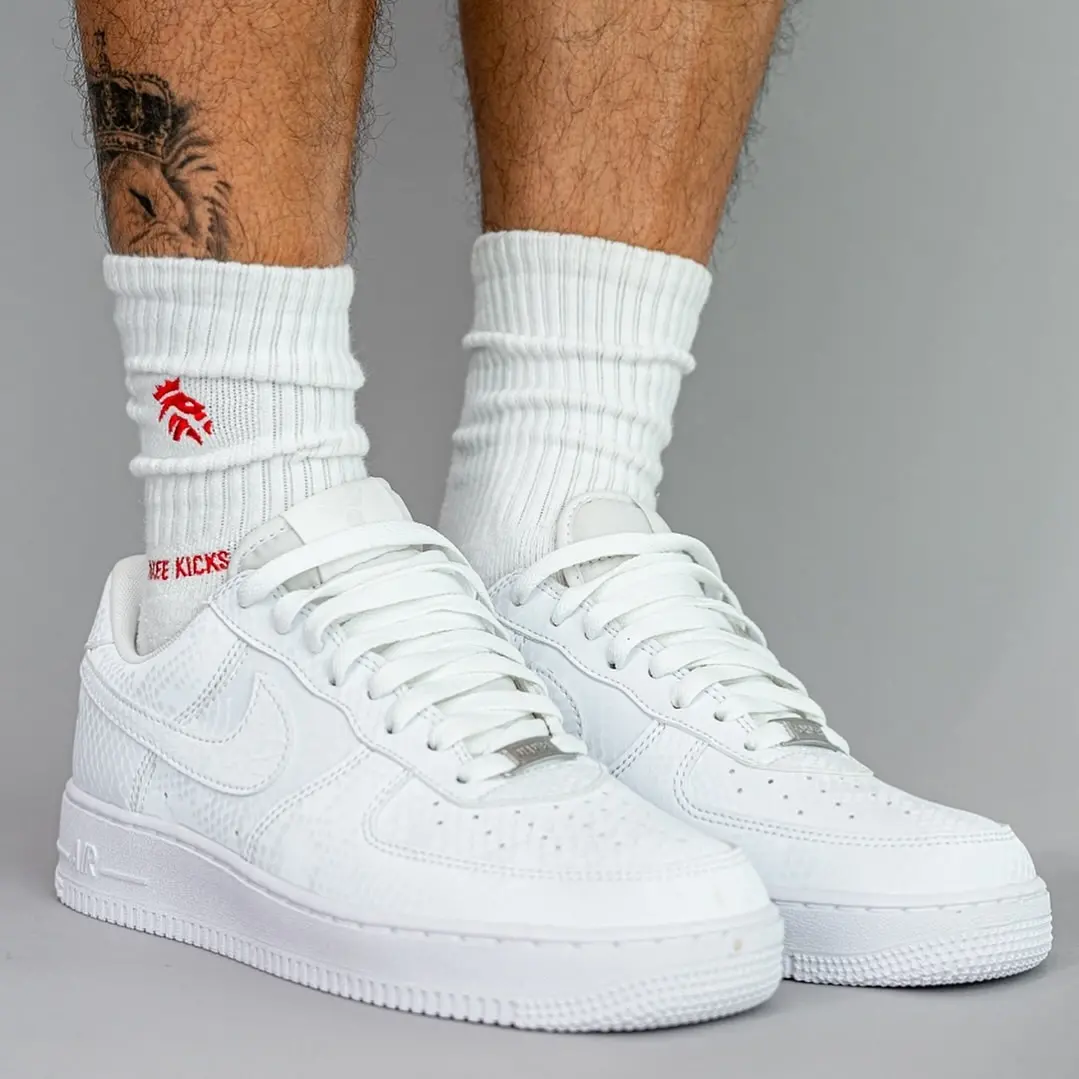 Alternative view of Giày Nike Air Force 1 Low 'Kobe Bryant Forever White' IB0018-100