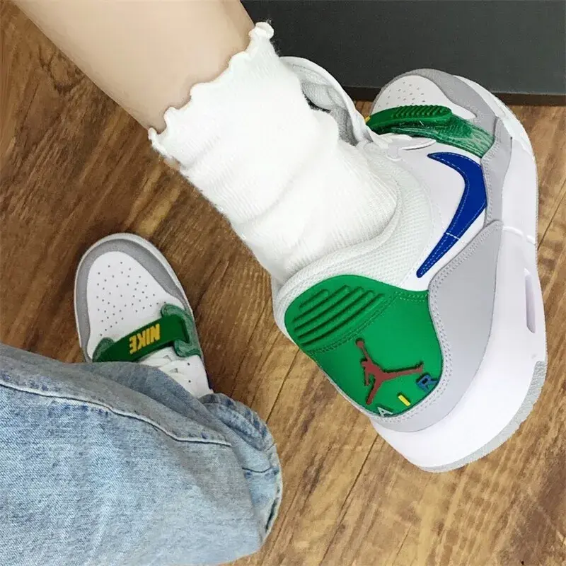 Alternative view of Giày Nike Air Jordan Legacy 312 Low 'White Pine Green' CD9054-140