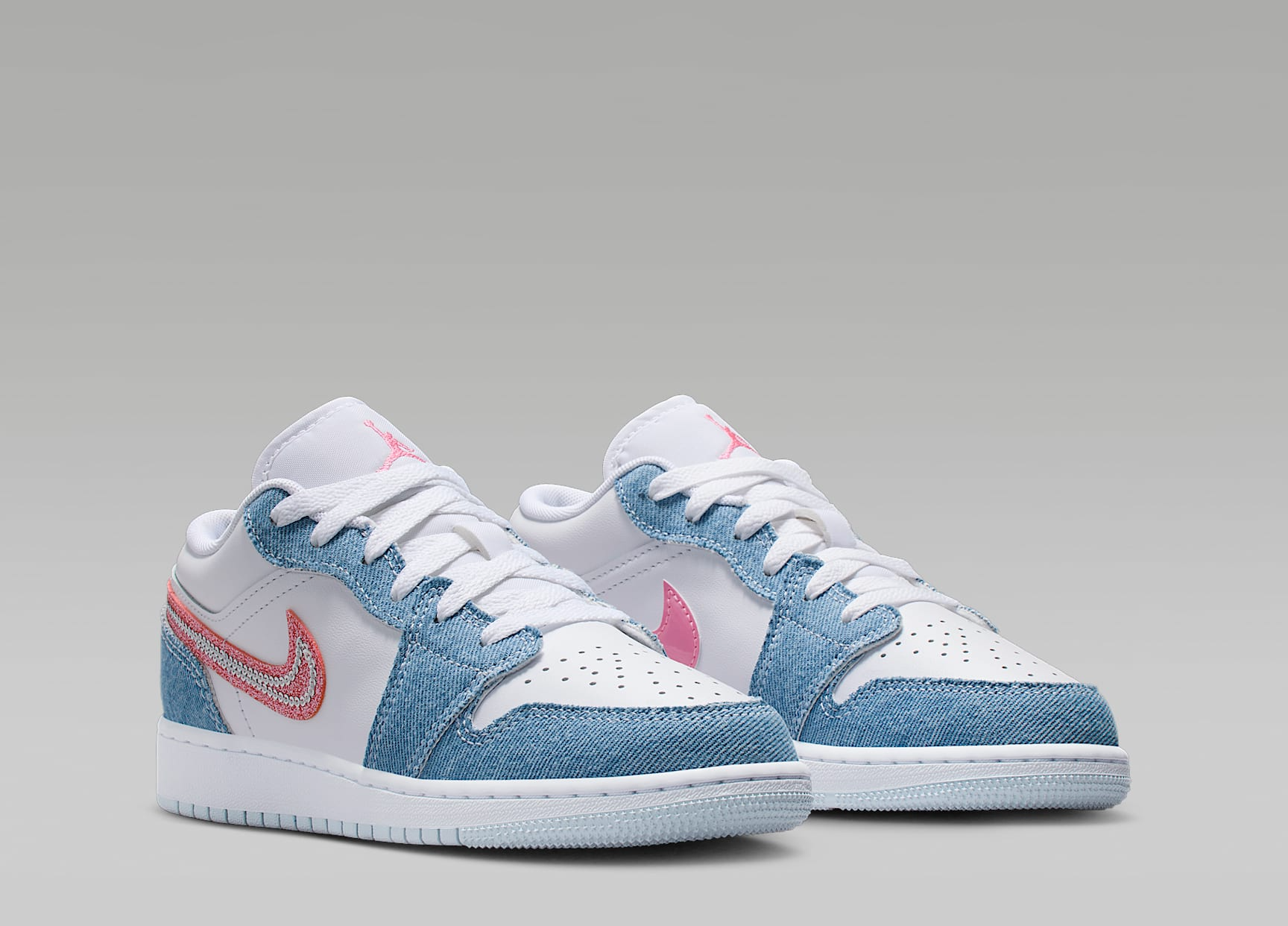 Giày Nike Air Jordan 1 Low SE GS 'Denim Sequin' HQ2001-400 - Ảnh 4