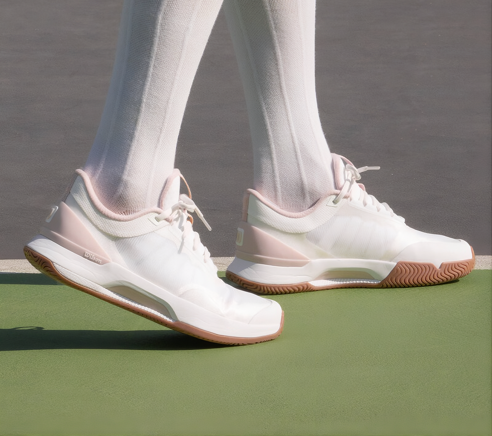 Alternative view of Giày Wilson Intrigue Tour Tennis 'White Pink' WRS337030