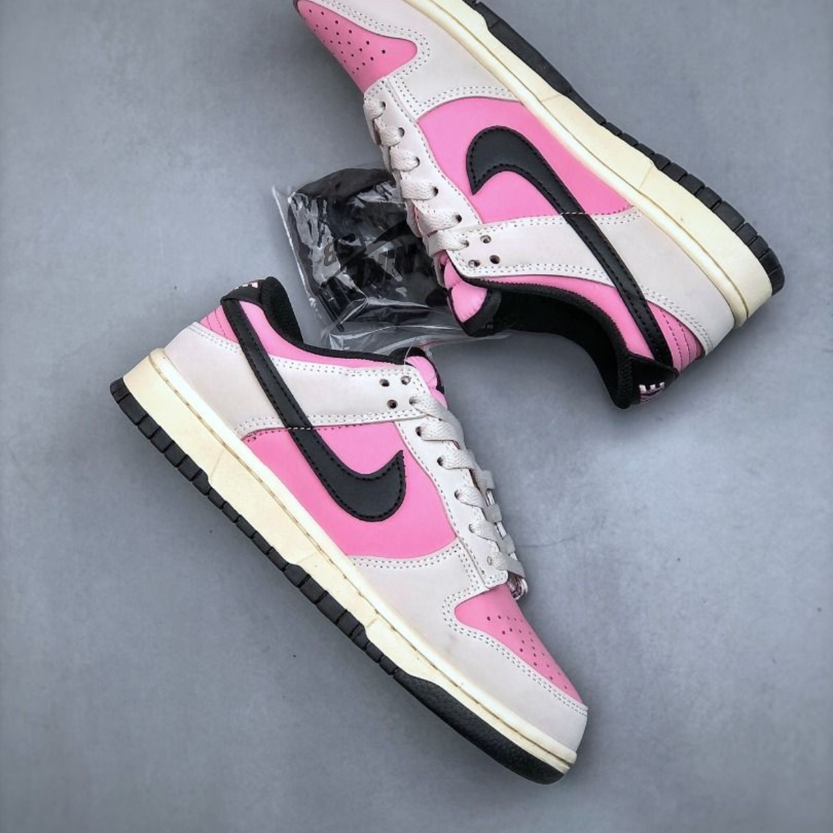 Alternative view of Giày Nike Dunk Low Retro ‘Pink Rise’ HF5441-600