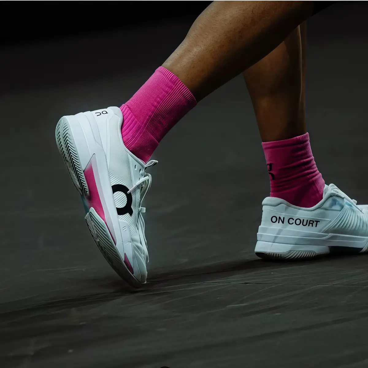Alternative view of Giày On The Roger Pro Fire 'White Pink' 3MF30102626