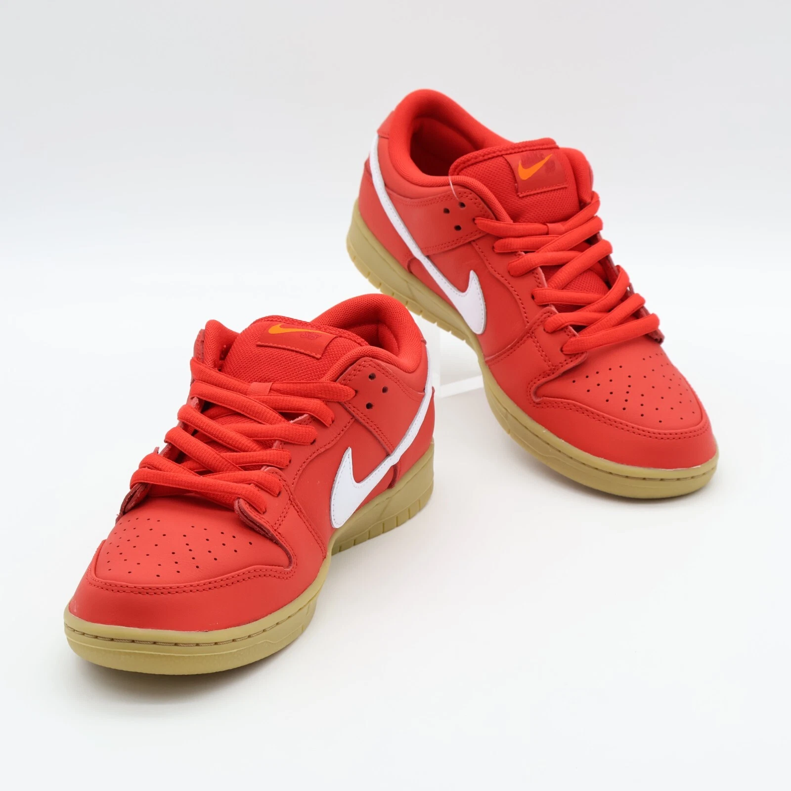 Alternative view of Giày Nike SB Dunk Low University 'Red Gum' FJ1674-600