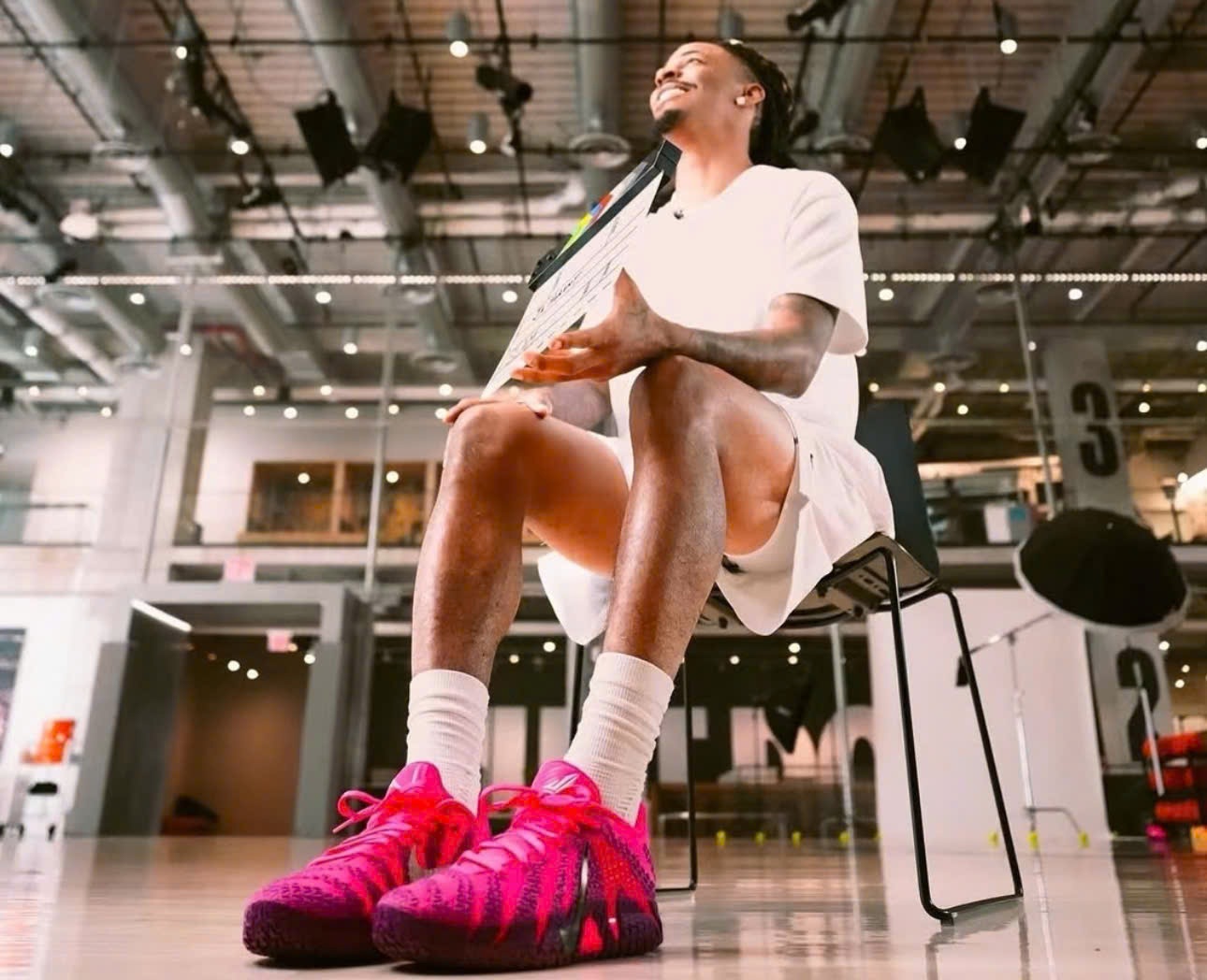 Alternative view of Giày Nike Ja 3 'Max Volume' IB4773-600