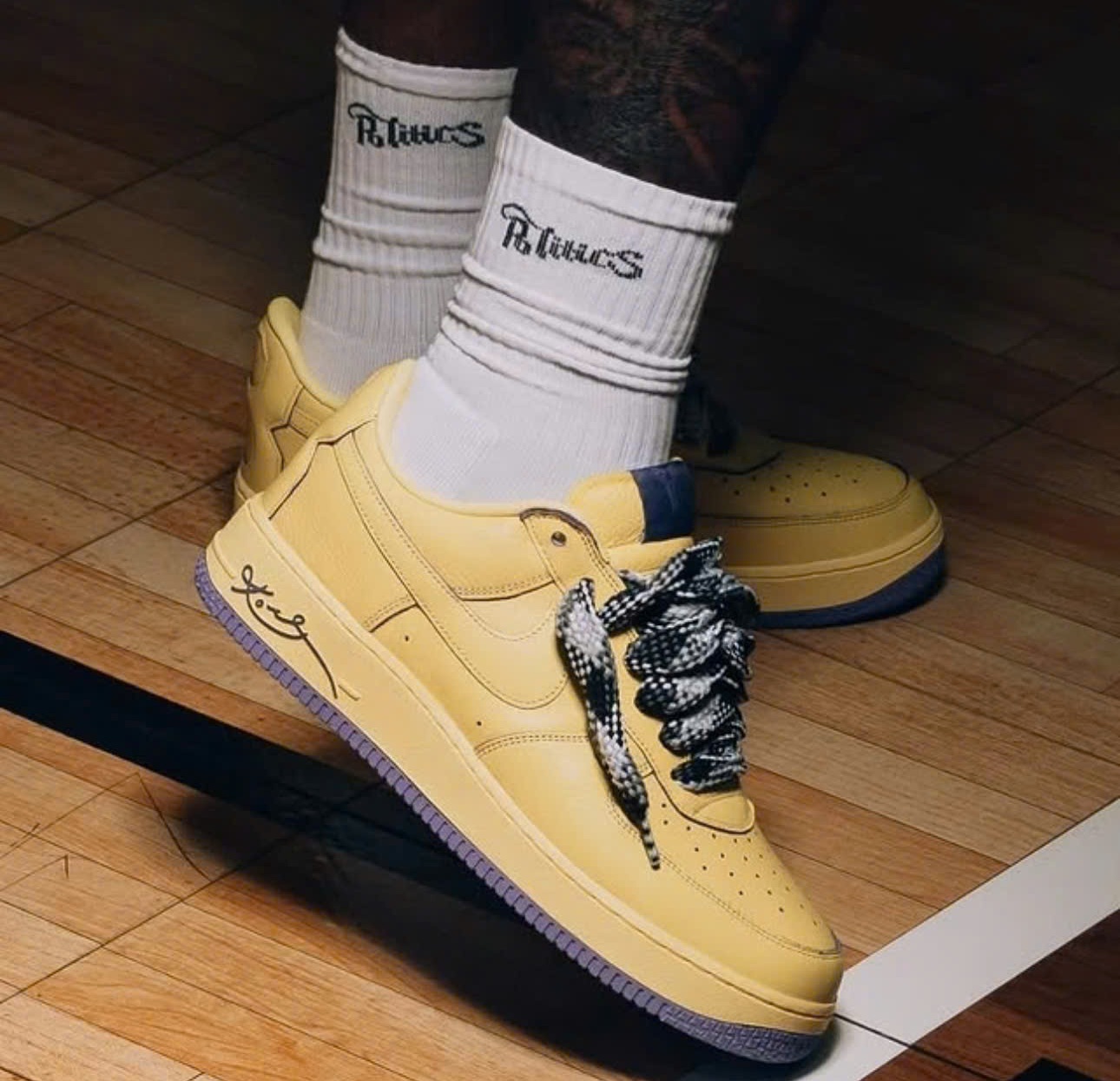 Alternative view of Giày Nike Air Force 1 Low Protro 'Kobe Bryant' HV9408-700