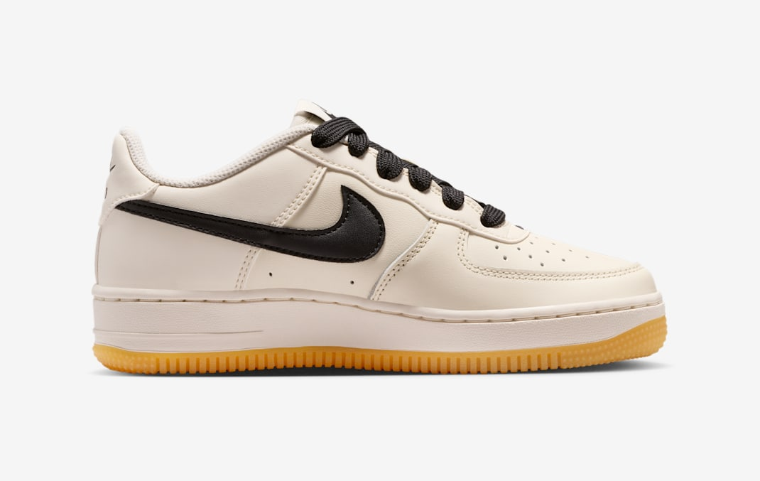 Alternative view of Giày Nike Air Force 1 Low LV8 'Soft Pearl' HQ1911-002