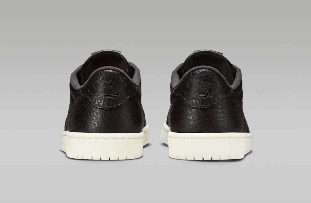 Giày Nike Air Jordan 1 Retro Low 'Swooshless Black' 848775-005 - Ảnh 5