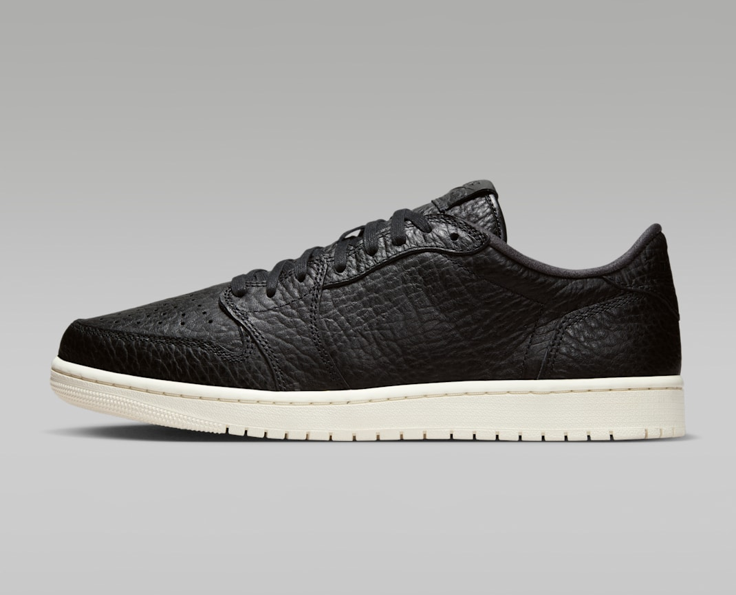 Giày Nike Air Jordan 1 Retro Low 'Swooshless Black' 848775-005 - Ảnh 6