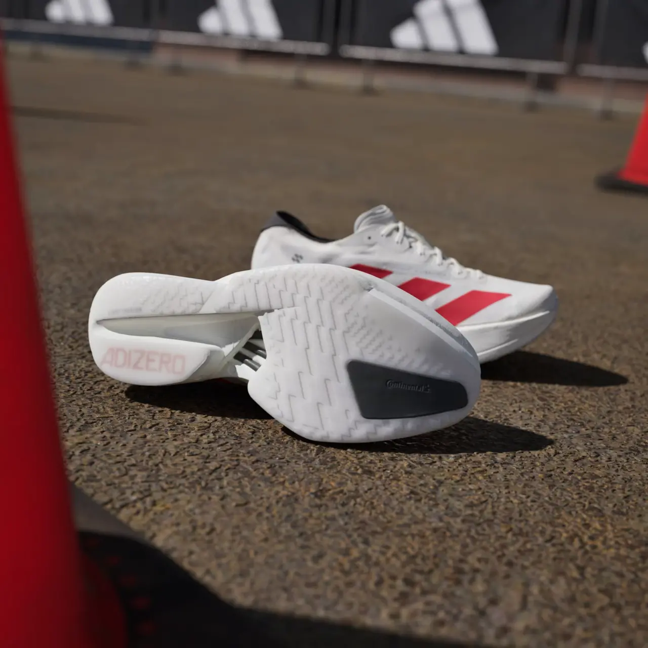 Alternative view of Giày Adidas Adizero Adios Pro 4 'Off White' JR6363