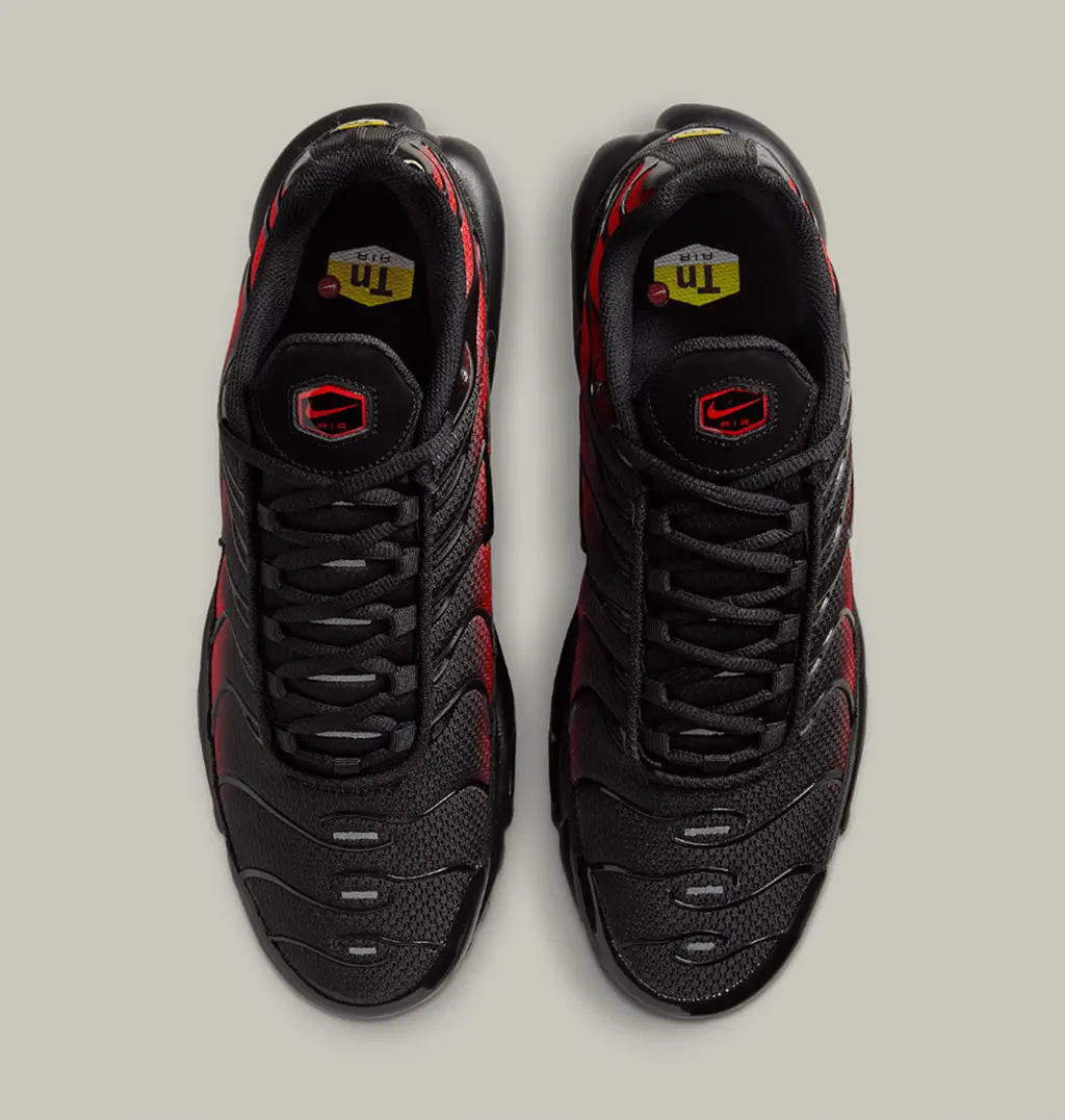 Alternative view of Giày Nike Air Max Plus 'Black Noble Red' DM0032-021