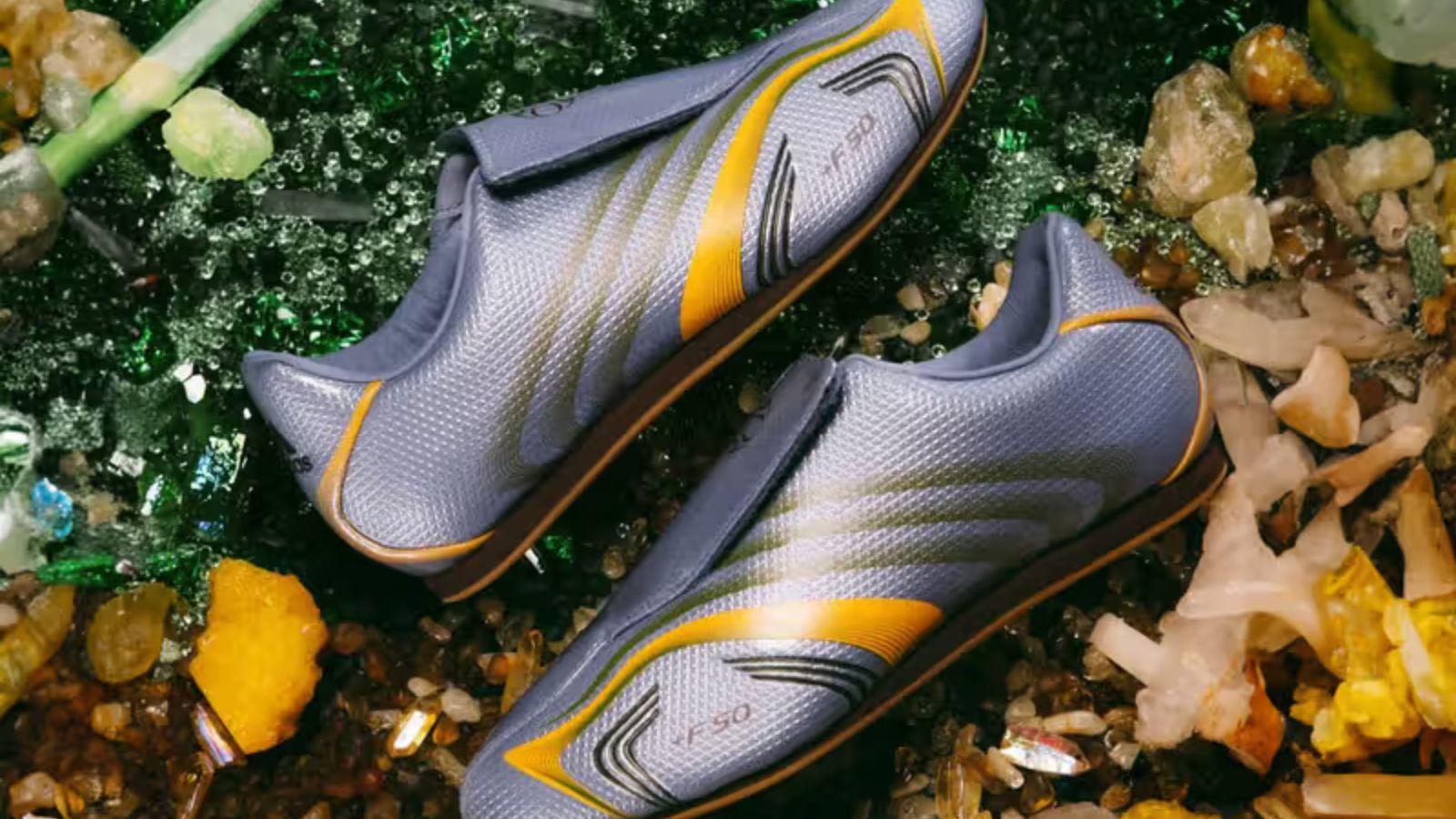 Hinh anh 1: Giay Concepts x adidas Taekwondo F50 Selene voi thiet ke sang trong va chi tiet anh kim