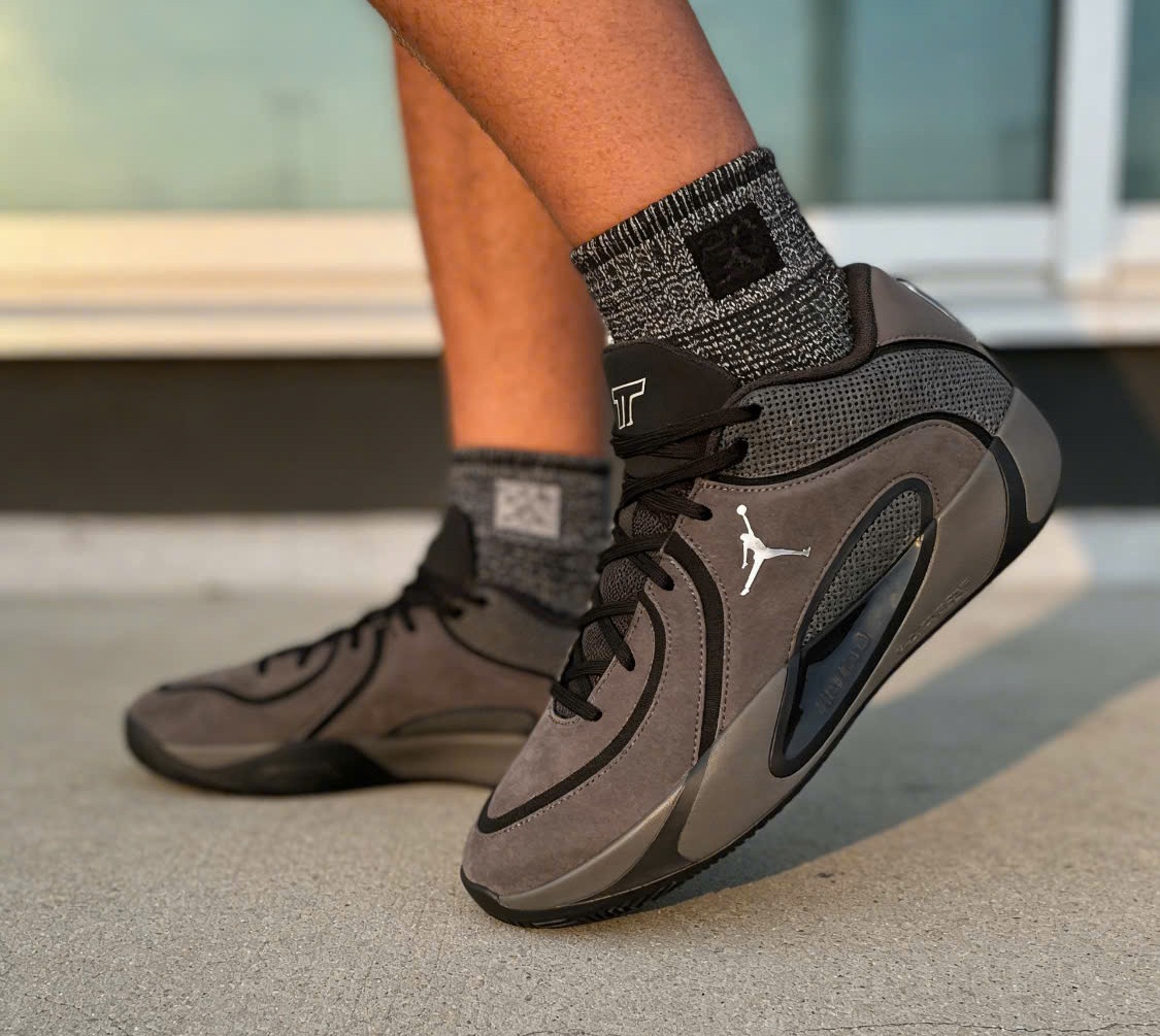 Giày Nike Air Jordan Tatum 4 'Smoke Grey' HQ4613-002 - Ảnh 3