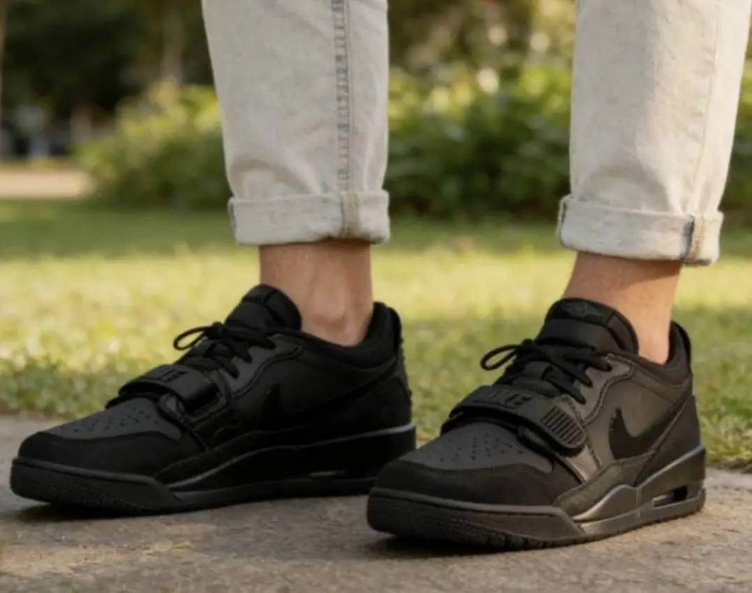 Alternative view of Giày Nike Air Jordan Legacy 312 'Black' IQ9784-001