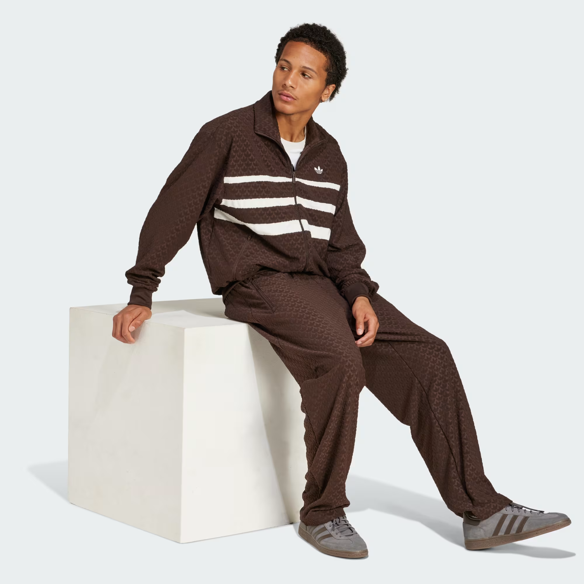 Áo Adidas Originals Monogram 'Dark Brown' JP4419 - Ảnh 4