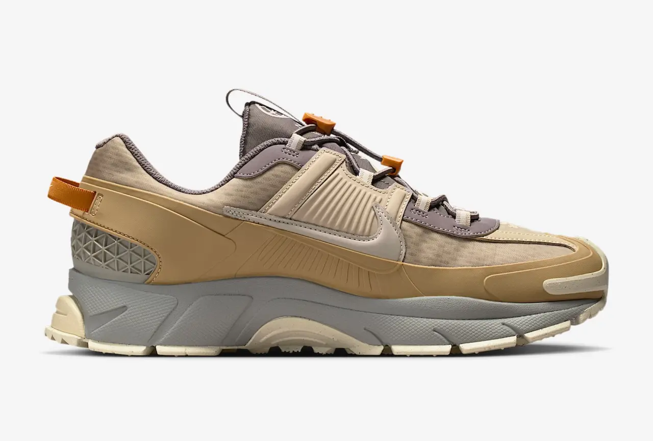 Alternative view of Giày Nike Zoom Vomero 5 Roam 'Running Poets' IM6671-223