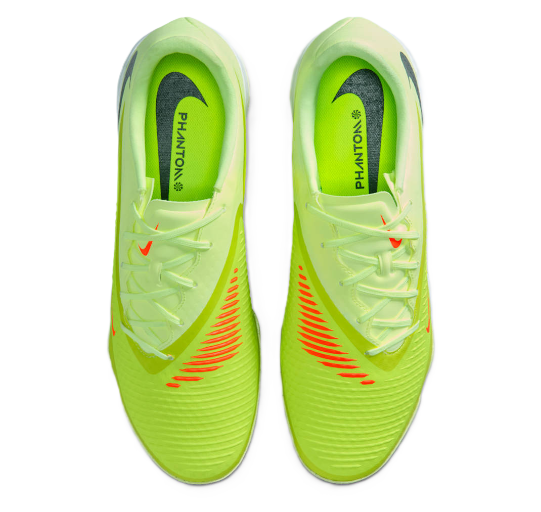 Alternative view of Giày Nike Phantom 6 Low Academy Turf 'Hyper Crimson' HQ2325-800