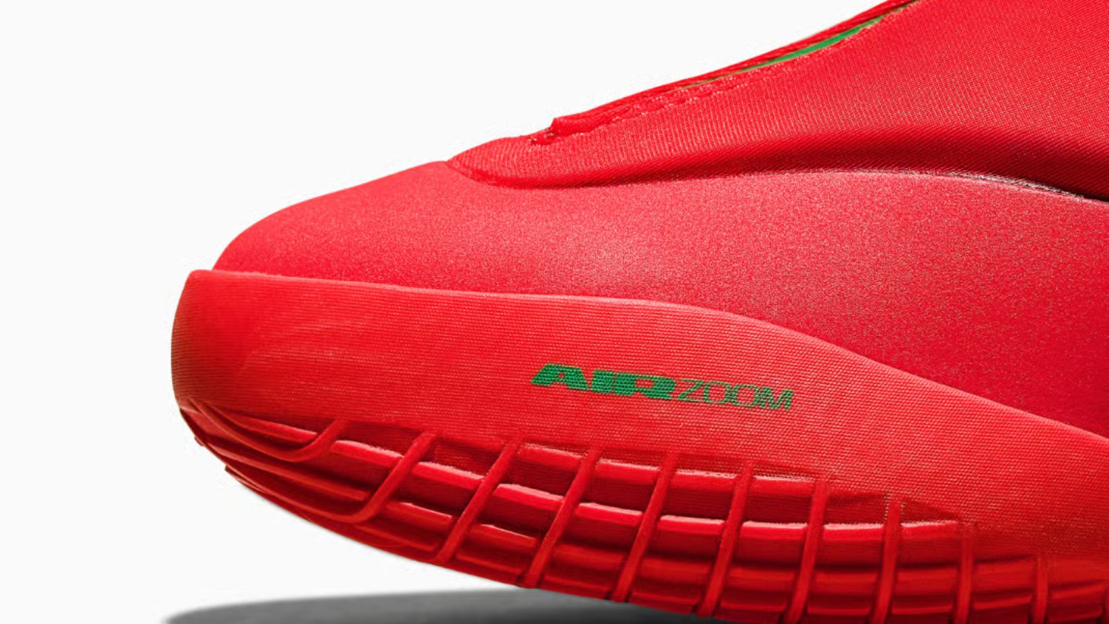 Hinh anh 6: Converse Shai 001 Winter Red voi mau do va xanh la, thiet ke le hoi