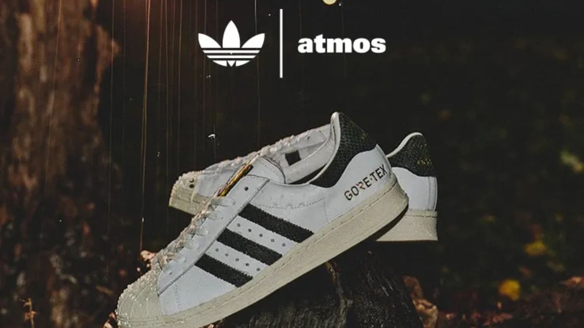 Hinh anh giay Superstar 82 Gore-Tex voi hoa tiet vay ran phat sang, ket hop giua atmos va adidas, noi bat trong thiet ke chong nuoc.