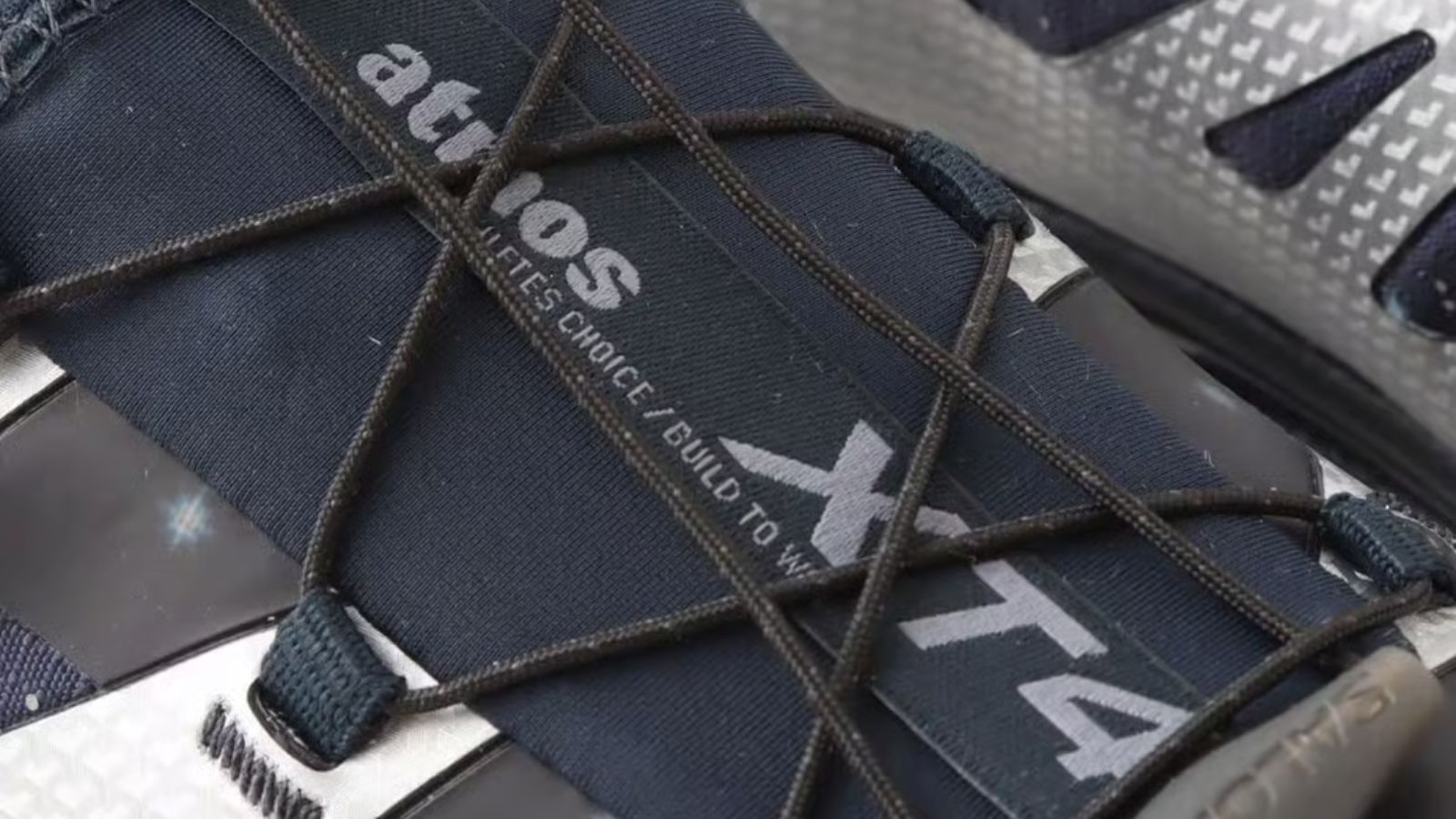 Hinh anh 2: Giay atmos x Salomon XT-4 Starry voi hoa tiet bau troi sao