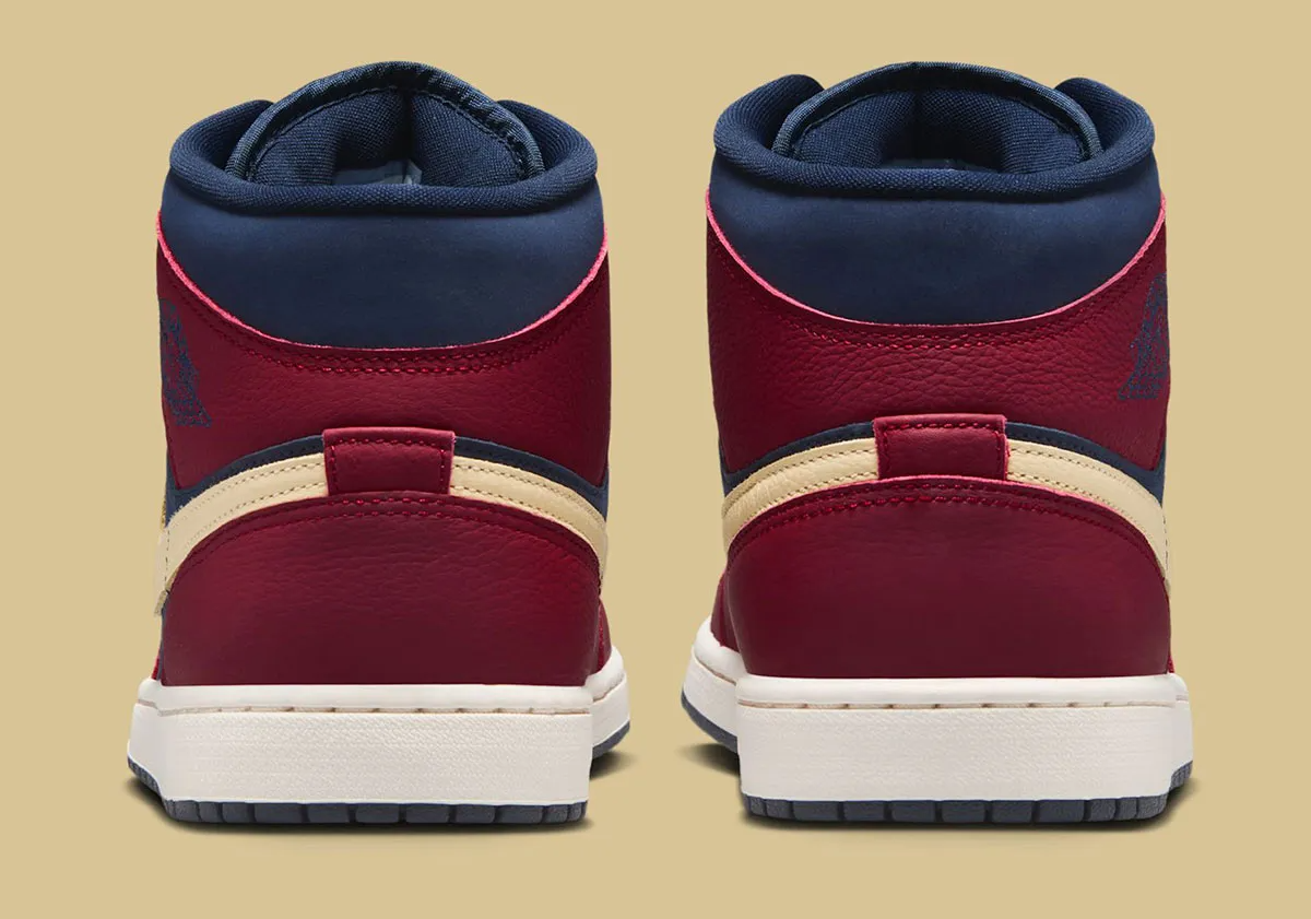 Giày Nike Air Jordan 1 Mid 'Team Red' IO7449-600 - Ảnh 4