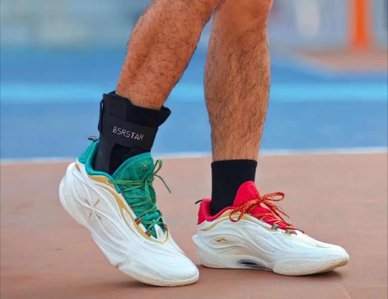 Alternative view of Giày Lining Wade 808 5 Ultra V2 'Christmas' ABAV045-10
