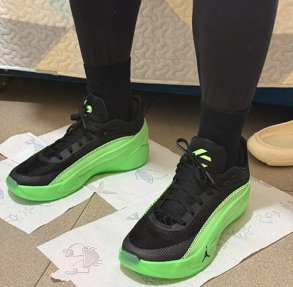 Alternative view of Giày Nike Air Jordan Luka 5 'Venom' HV8087-302