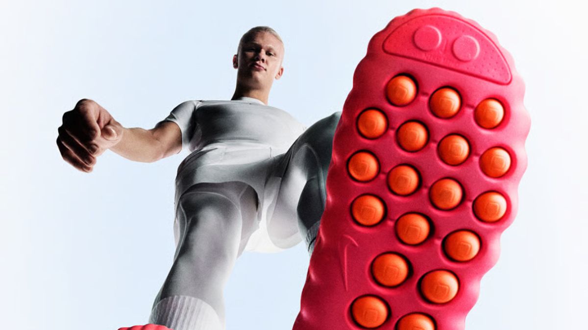 Hinh anh giay Nike Mind 001 voi thiet ke tuong lai va diem go dac biet duoi de.