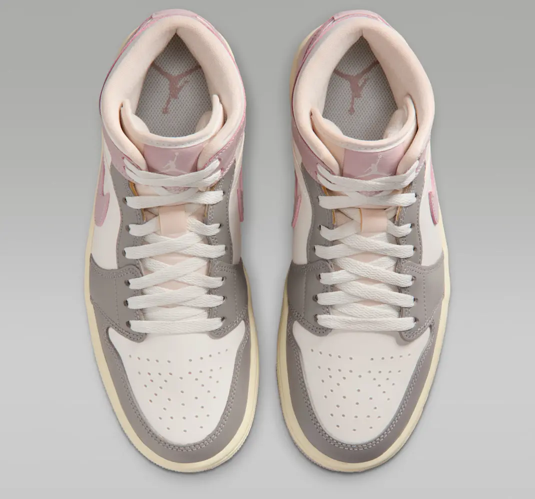 Alternative view of Giày Nike Air Jordan 1 Mid 'Particle Rose' BQ6472-122