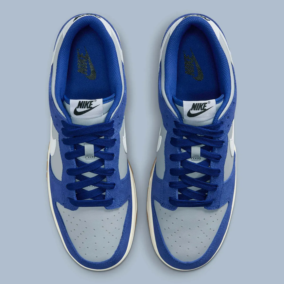 Alternative view of Giày Nike Dunk Low Retro SE 'Deep Royal Blue Gum' IB6399-003