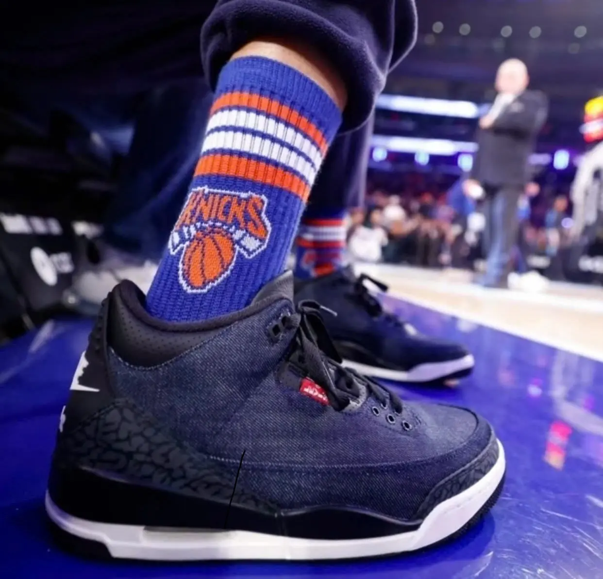Alternative view of Giày Nike Air Jordan 3 Retro Levi’s Indigo 'Denim' IH7959-400