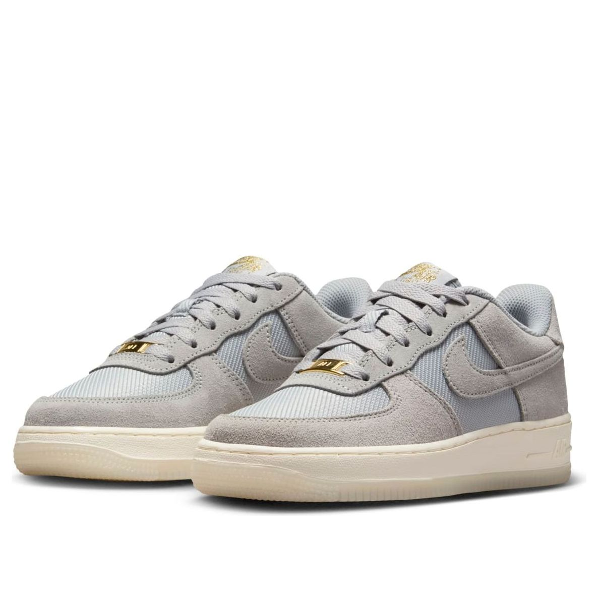 Alternative view of Giày Nike Air Force 1 LV8 'Light Smoke Grey Cement' FZ1022-001