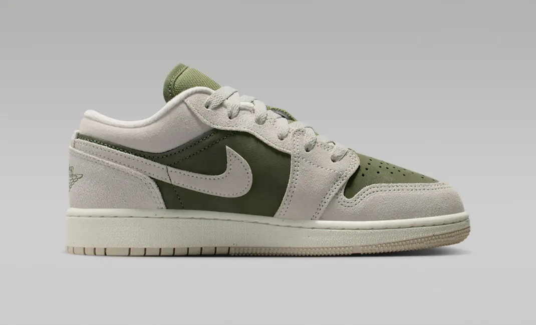 Alternative view of Giày Nike Air Jordan 1 Low SE 'Medium Olive Sail' HV4396-201