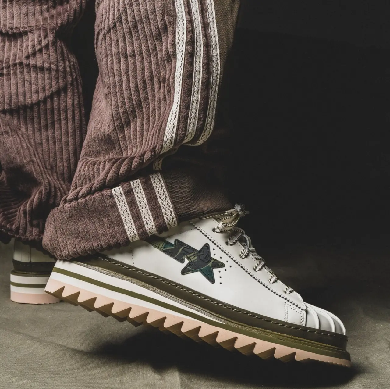 Alternative view of Giày Adidas Superstar 'CLOT by Edison Chen x Bape Off White' KJ1473